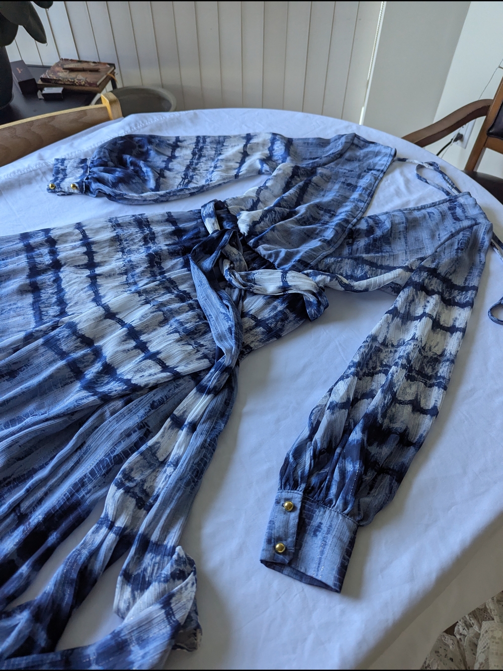 Va Va Voom Blue and White Tie-Dye Wide-Leg Jumpsuit Flowy Shimmer - Picture 6 of 10